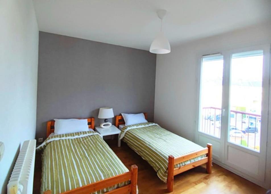 Appartement 76M2 Lumineux Centre Ville Garage Prive 3Ieme Etage Sans Ascenseur Fougères 外观 照片